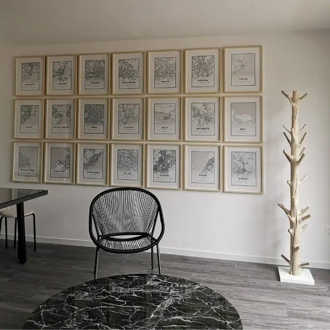 ivana bonjolo's mapiful gallery wall