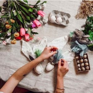 DIY Easter Table Decorations